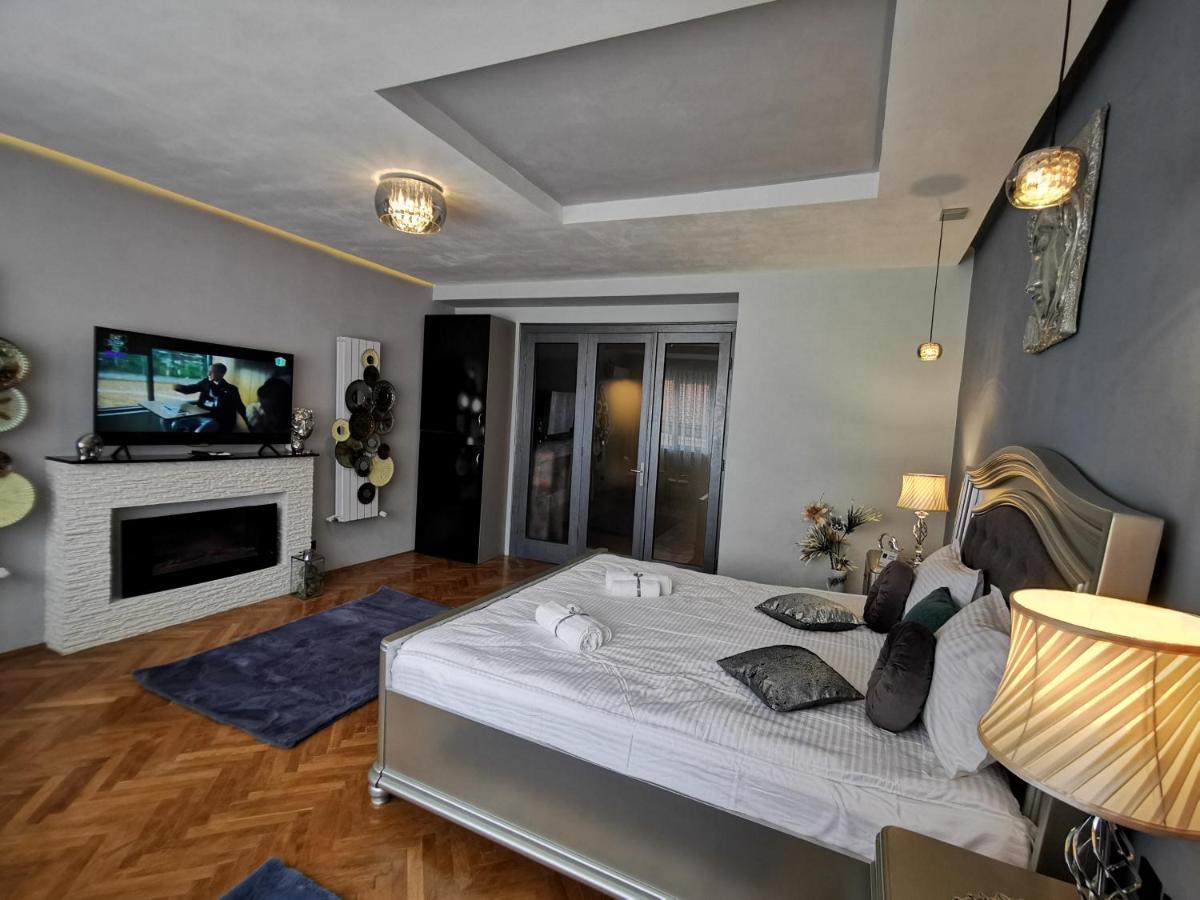 Crystal Central Apartment 布拉索夫 外观 照片