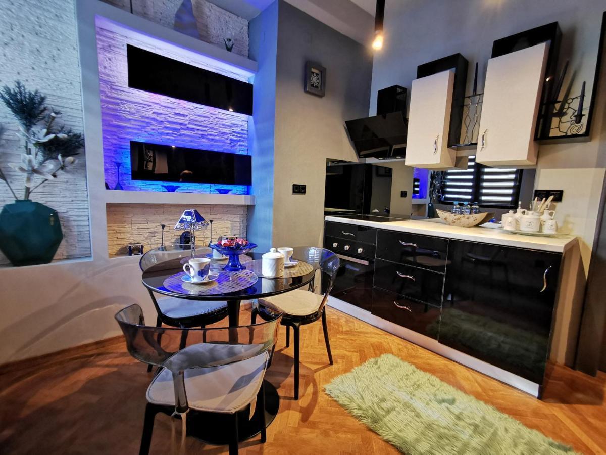Crystal Central Apartment 布拉索夫 外观 照片