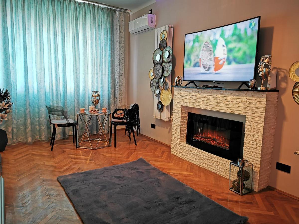 Crystal Central Apartment 布拉索夫 外观 照片
