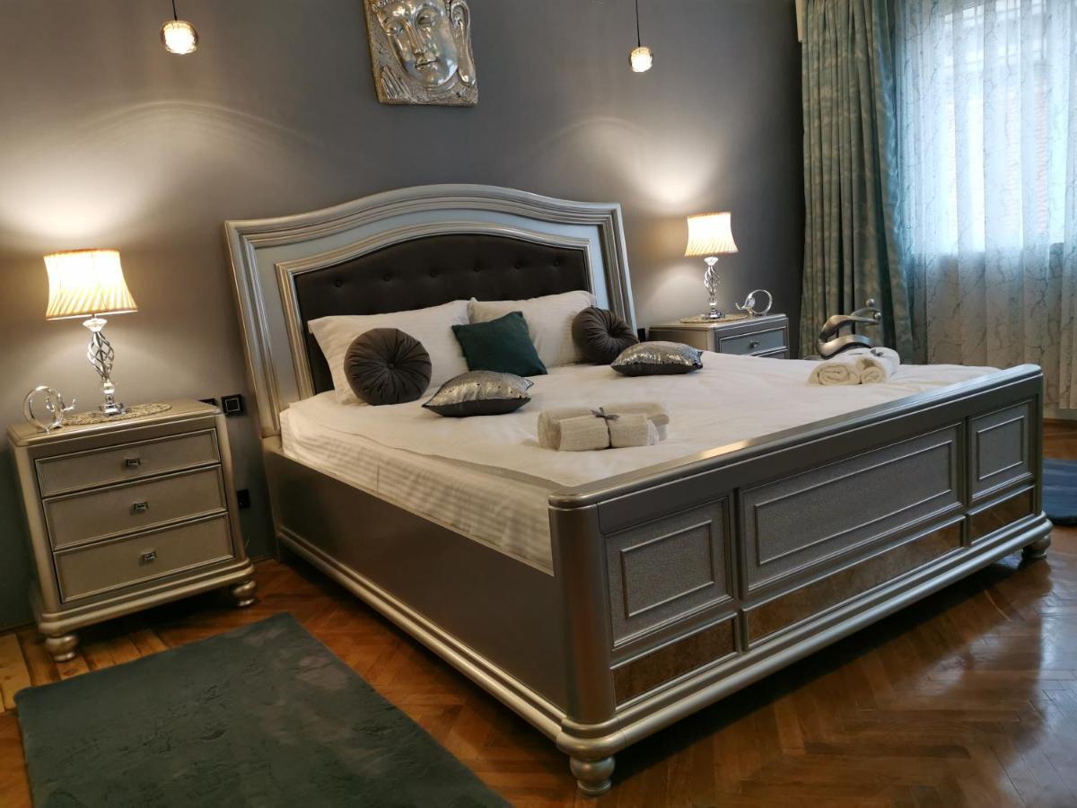 Crystal Central Apartment 布拉索夫 外观 照片