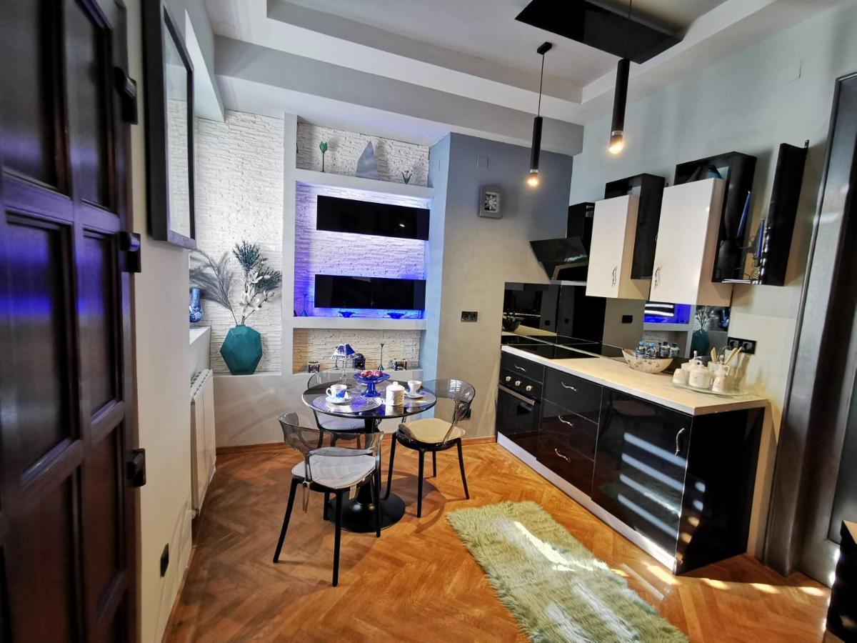 Crystal Central Apartment 布拉索夫 外观 照片